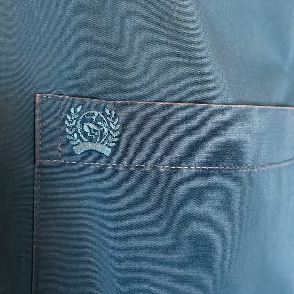 Cinch button up - Picture 3 of 3